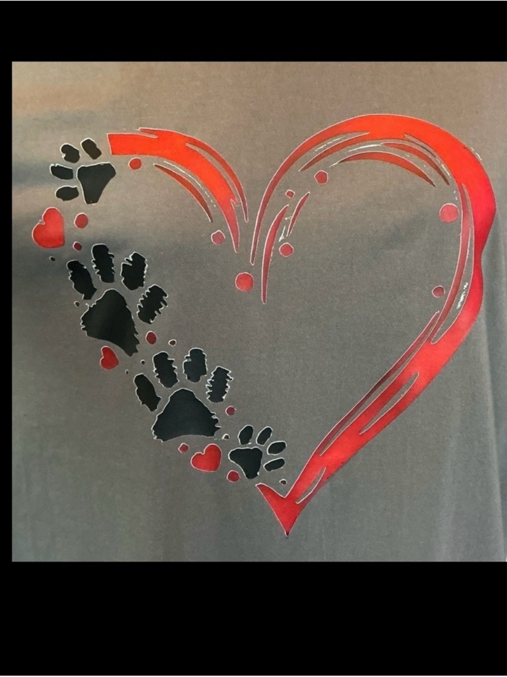 Dog Mom Paw Print Heart Graphic Tee Women’s Large Grey Red Gift